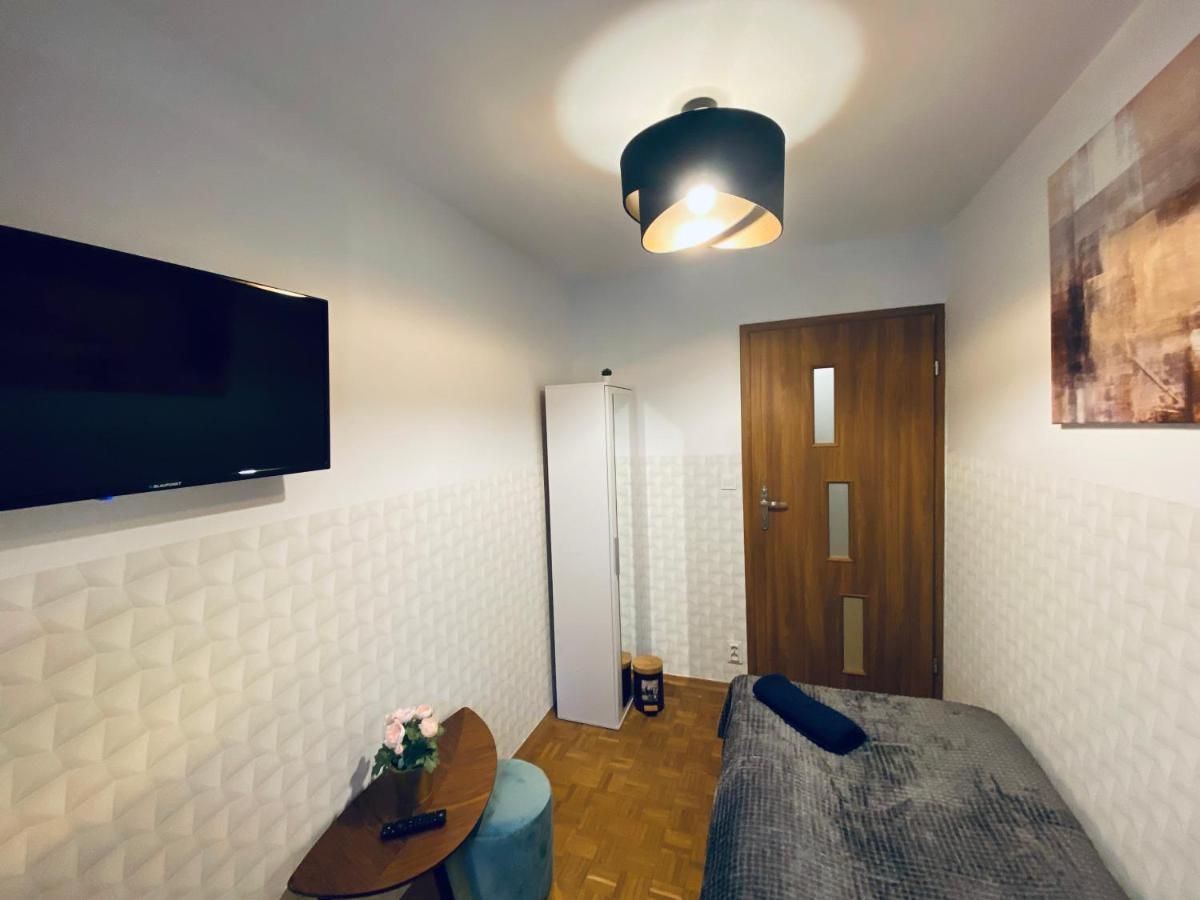 ורשה Clicktheflat Solidarnosci City Center Apart Rooms מראה חיצוני תמונה